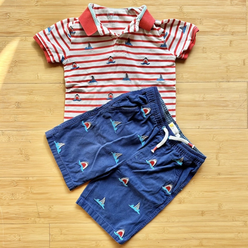 Mini Boden Shark Set